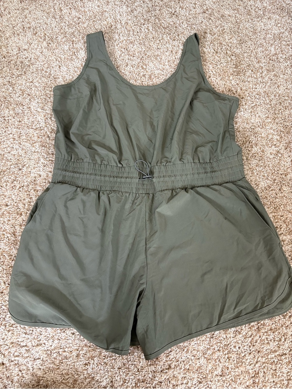 NWOT Abercrombie & Fitch women’s size XL Olive Green One-Piece Athletic Romper